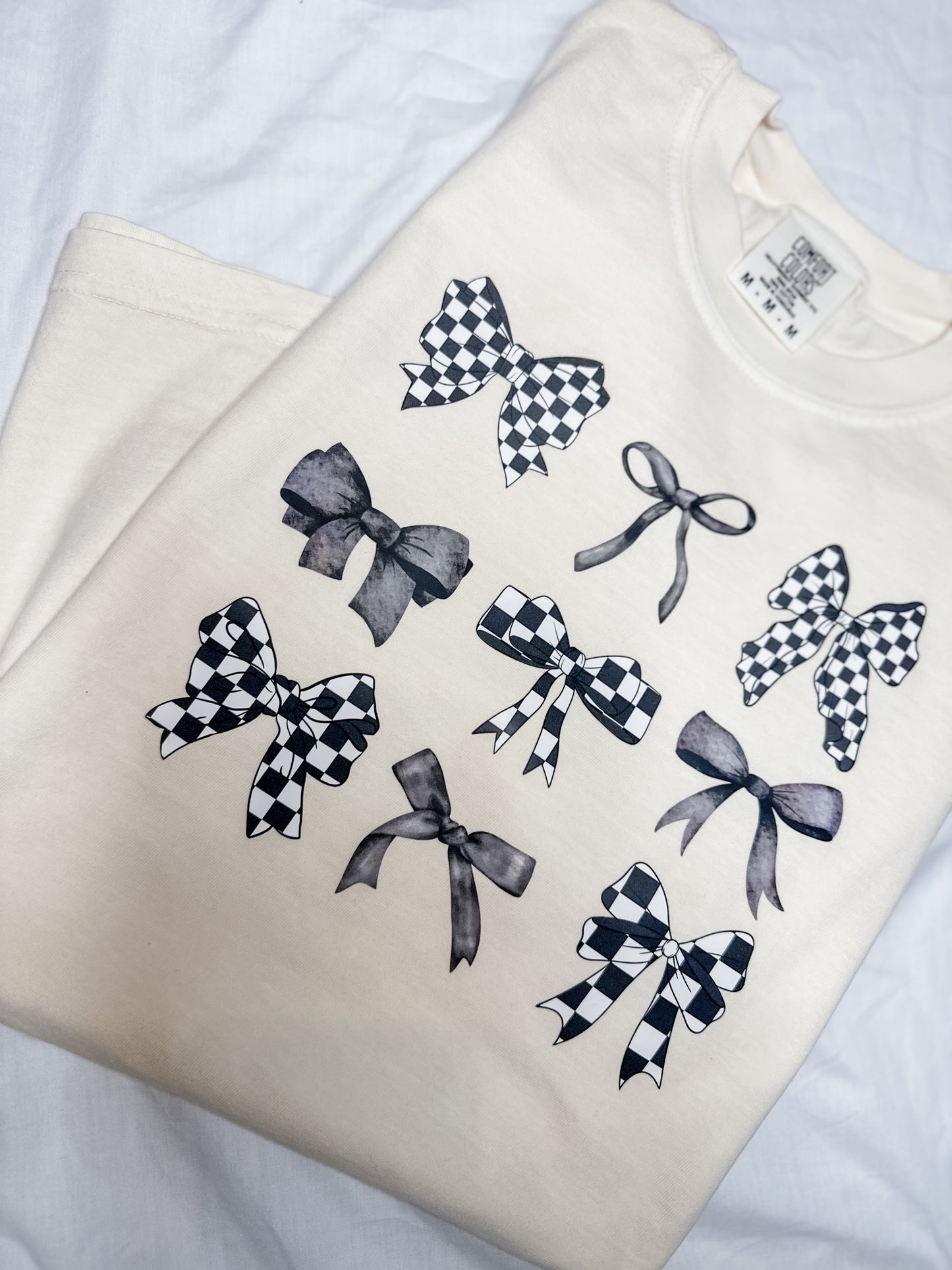 black & white bows tshirt