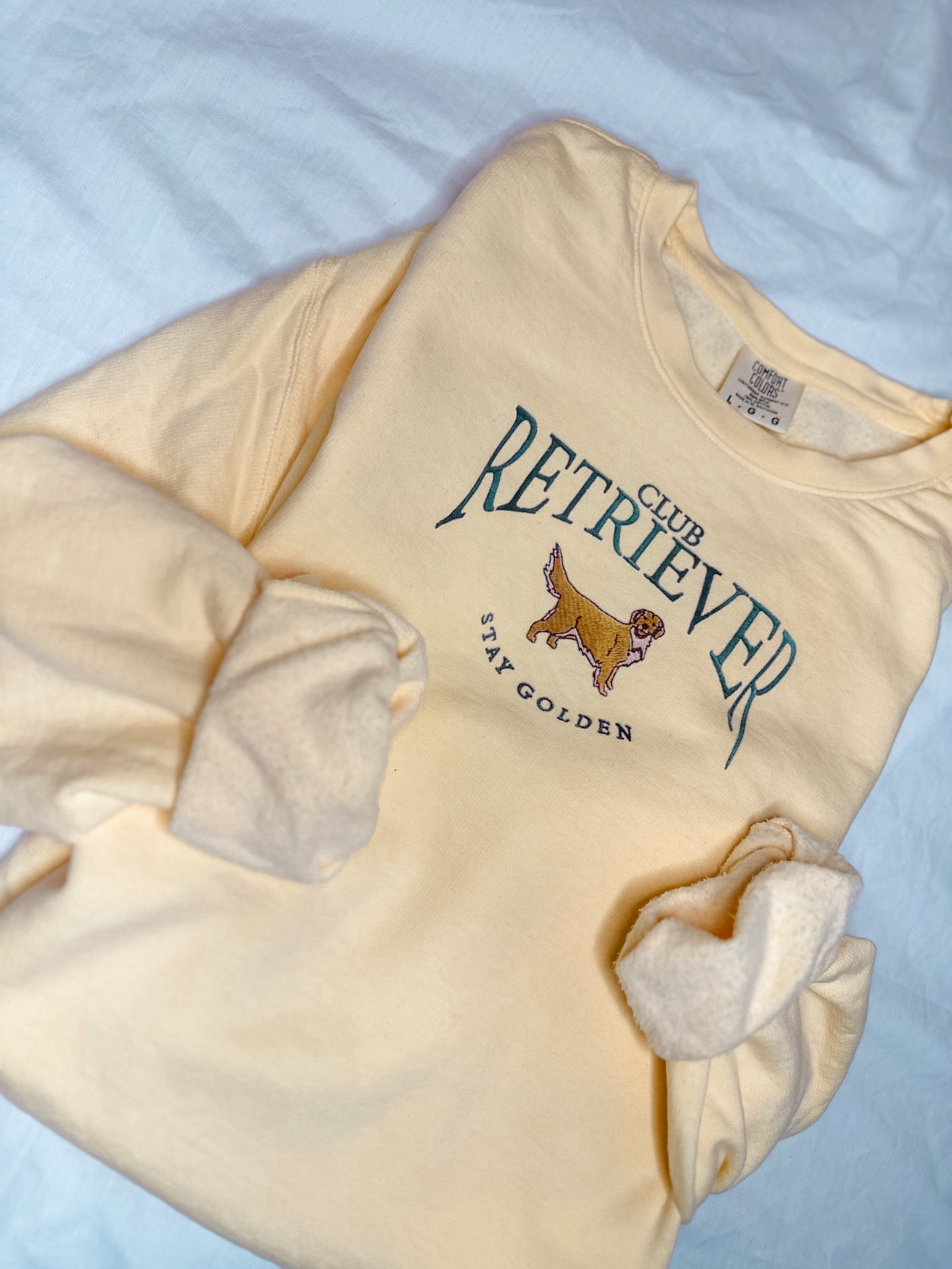 club retriever crewneck